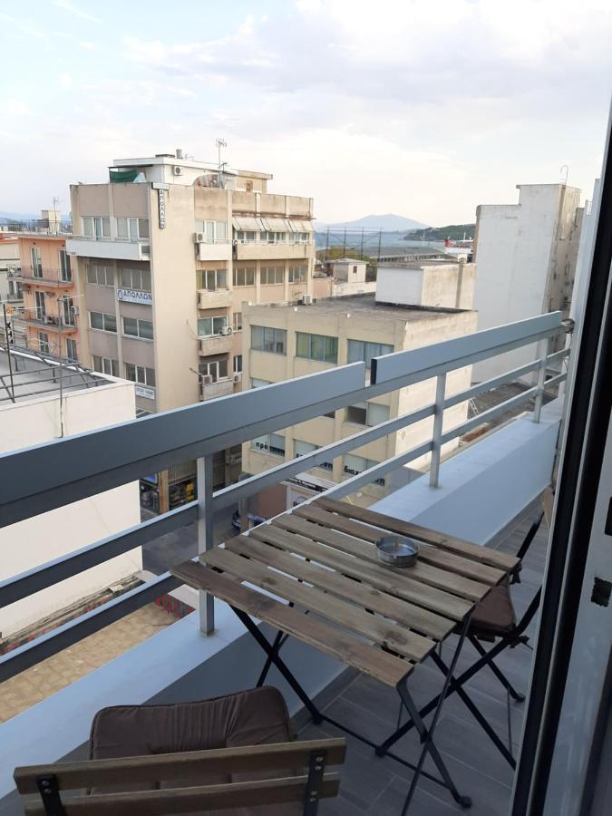 Central Mark Loft Volos Luaran gambar