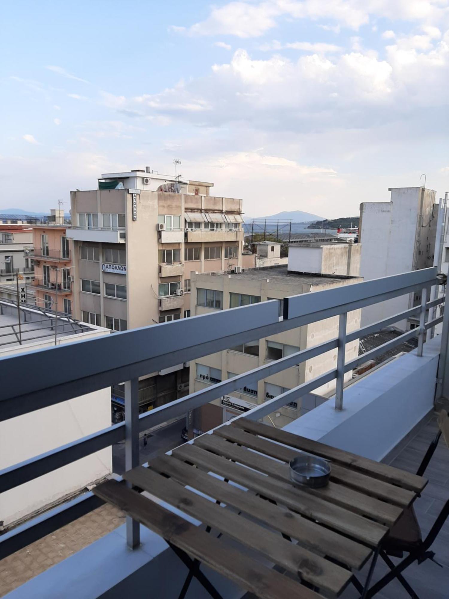 Central Mark Loft Volos Luaran gambar